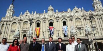 La ignorada fuerza electoral de los españoles de Cuba